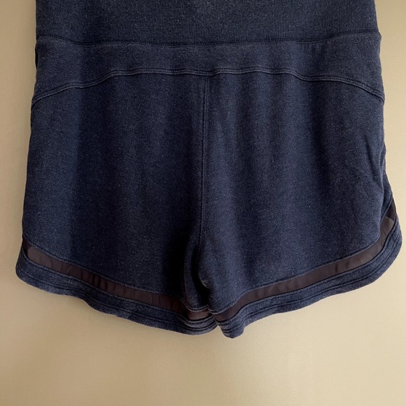 Athleta Breathe Shortie Short Navy Blue Size Medium Sheer Mesh Cutout Athletic - Picture 11 of 15